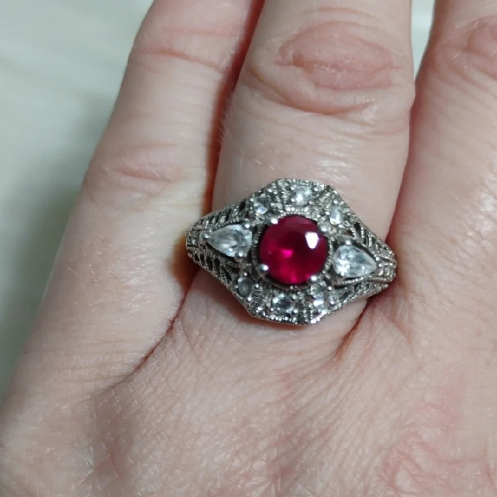 SALE! VTG Radiant 925 Sterling Silver CZ Ring with Red Gemstone Sz.8